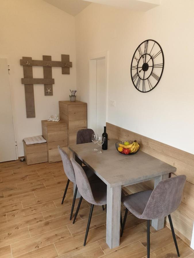 Starfish - Apartman Tisno Buitenkant foto